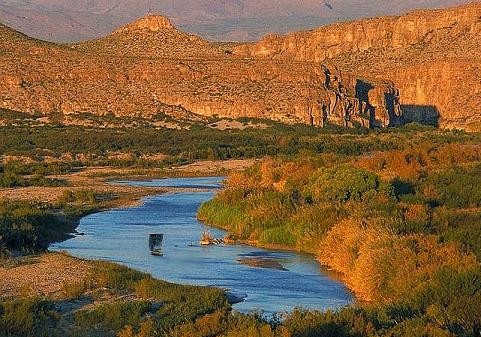 Sailcanoe the Rio Grande
