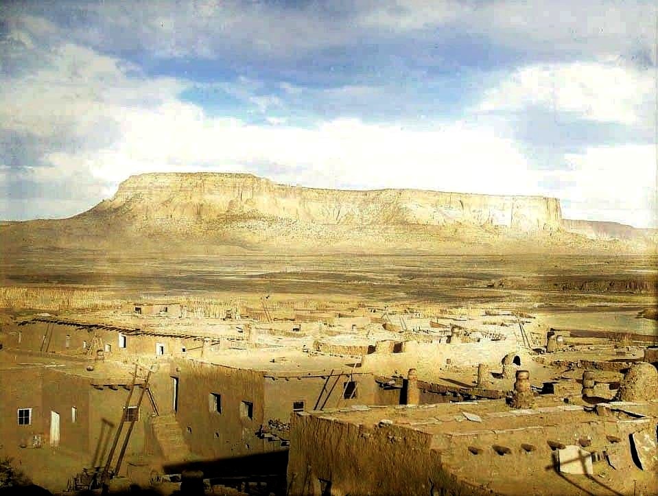 Halona:wa i:diwan'a